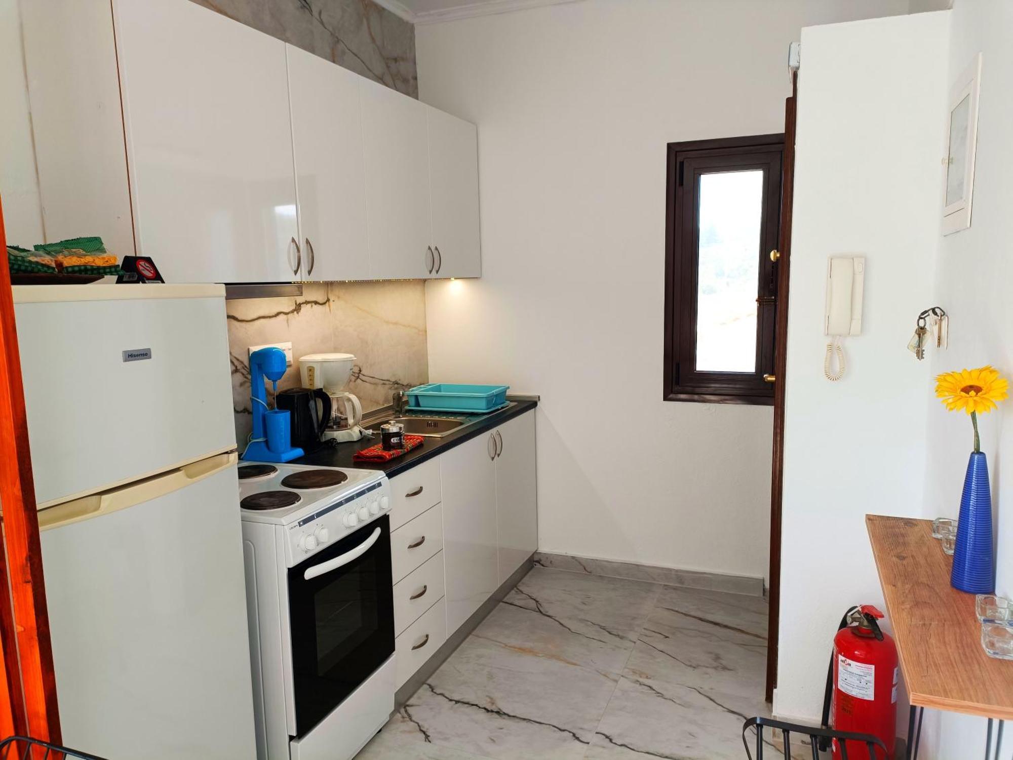 Salonikiou Beach Apartments & Villas Agios Nikolaos  Eksteriør billede