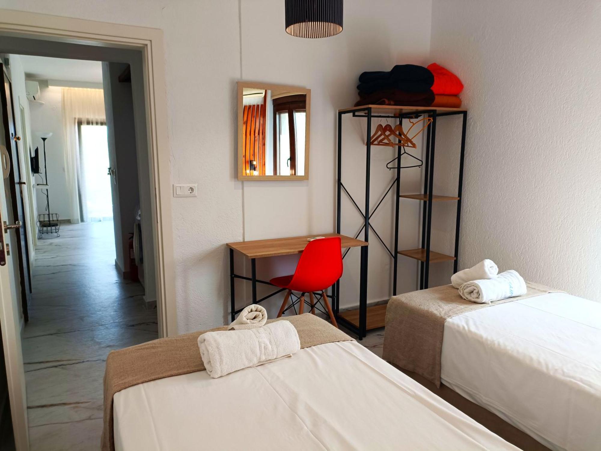 Salonikiou Beach Apartments & Villas Agios Nikolaos  Eksteriør billede