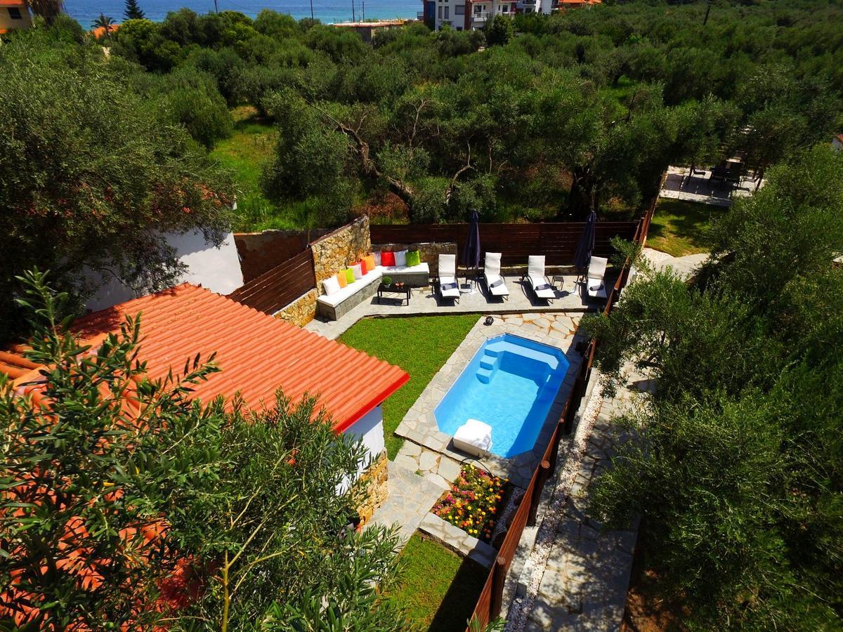Salonikiou Beach Apartments & Villas Agios Nikolaos  Eksteriør billede